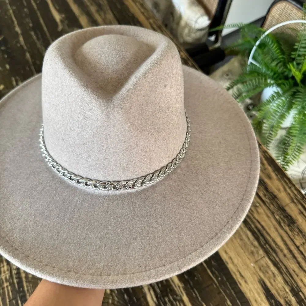 Cream Wide Brim Country Cowboy Winery Hat – One Size (Adjustable)
